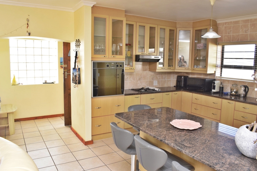 2 Bedroom Property for Sale in Struisbaai Western Cape